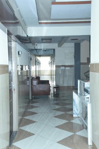 Grand View Hotel in Electronic City