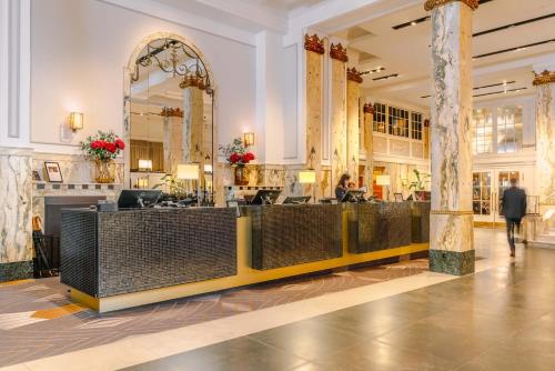 ล็อบบี้, Reichshof Hotel Hamburg near โกดังชไปเคอชตัท