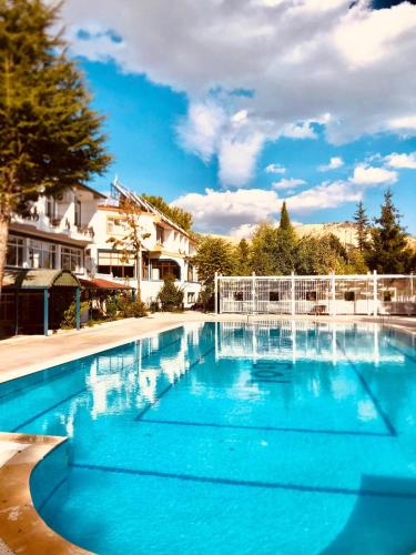 . Elazığ Mavigöl Otel