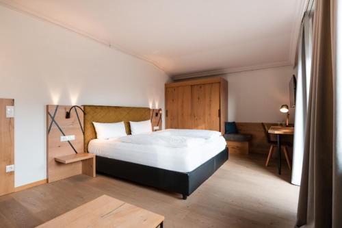 Posthotel Rattenberg - Tap to explore photos