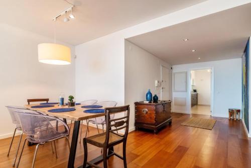 GuestReady - Alges Apt with Stunning Rooftop Pool GuestReady - Alges Apt with Stunning Rooftop Pool
