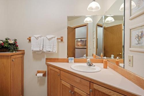 Apartment image 10