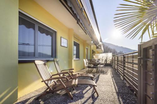 Oprema, Elegant, Lugano Lake View, pool and private parking in Brusino Arsizio