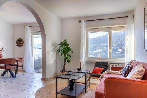 Bližnja okolica, Elegant, Lugano Lake View, pool and private parking in Brusino Arsizio