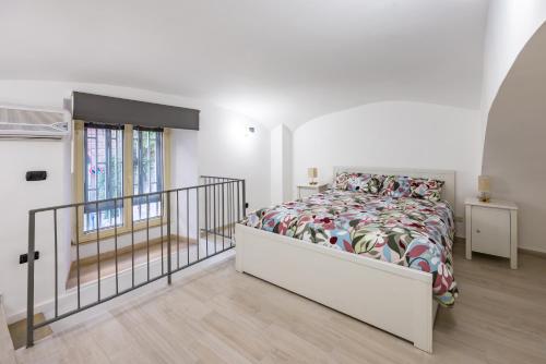 Teto's House, Naples