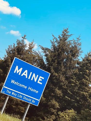 Groovy escape steps from the beach, a must sea! Groovy escape steps from the beach, a must sea!