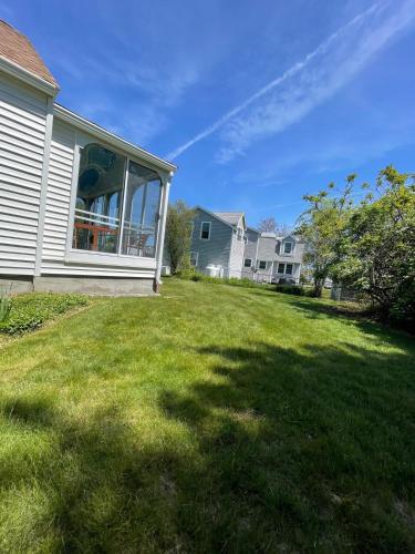 Groovy escape steps from the beach, a must sea! Groovy escape steps from the beach, a must sea!