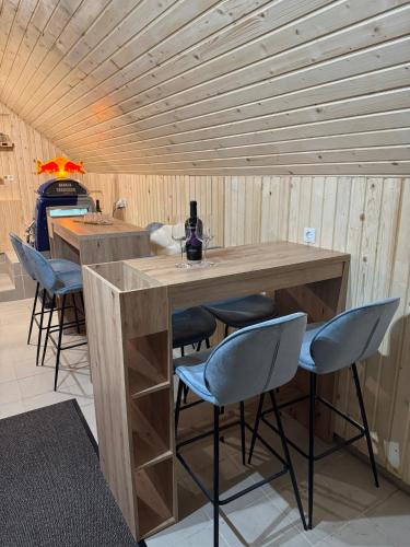 Mountain Mia Mountain Mia