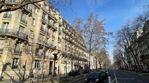 GuestReady - Modern retreat near the Eiffel Tower 5