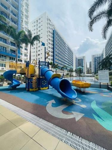 Sea Residences 2 BR by TVANS, Manila