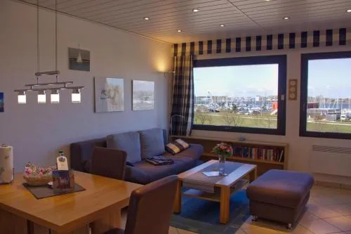 Inselblume 45 - Ferienwohnung mit Blick auf den Yachthafen in Burgtiefe auf Fehmarn , Deutschland