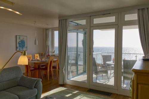 Inselblume 16 - Ferienwohnung mit Meerblick in der Strandburg B2.6 in Burgtiefe auf Fehmarn , Deutschland