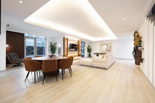 Next'Living - Luxury Private Room in a Shared Villa, Dubai (photo 3)