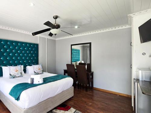 Mikasa Guest House – East London, IA
