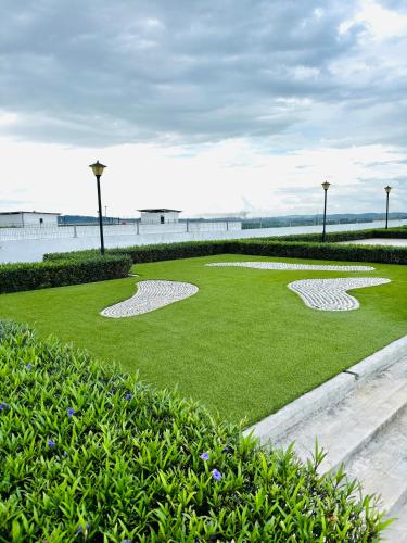 Shem's DK Impian Airport Subang with Balcony - image 9