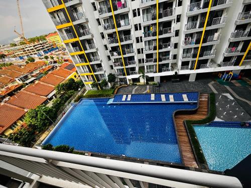 Shem's DK Impian Airport Subang with Balcony - image 8