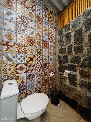 Family Room image 8