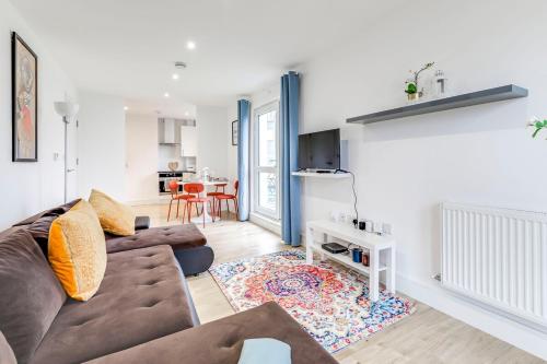 Prime location, Panoramic city views, Surround Balcony Near Train Stn - Central Luton, Luton (foto 4)