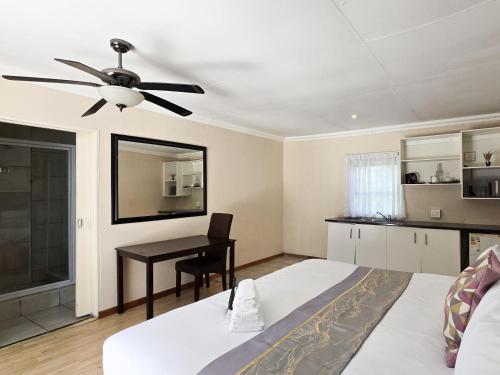 Mikasa Guest House – East London, IA
