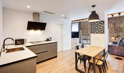 Sercotel Granada Suites - image 3