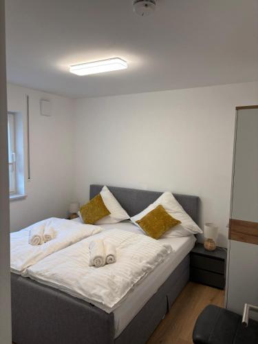 Wunderschöne Wohnung in ruhige Stadtviertel (Wunderschone Wohnung in ruhige Stadtviertel) in Maxhütte-Haidhof