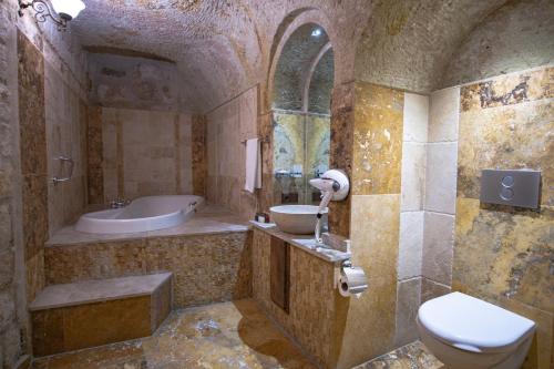 Kemerhan Cave Suites - main image