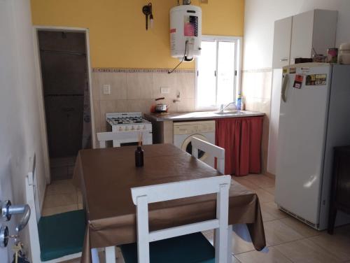 One-Bedroom Apartment image 2