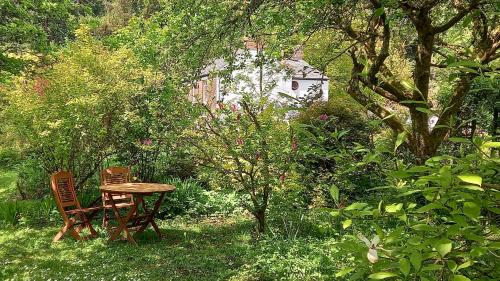 Taman, Keeper's Cottage in Yorkley