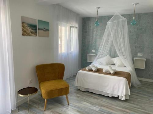 Studio Apartment with Queen Bed room in Olivia Apartments TRG