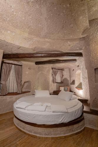 Kemerhan Cave Suites - image 6