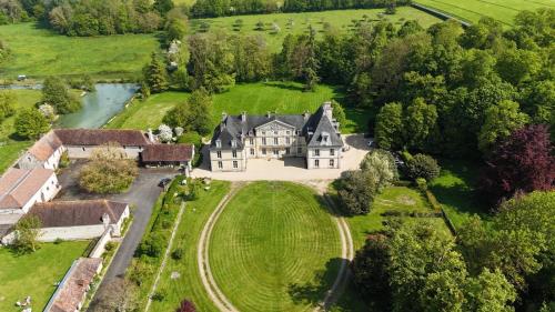 Château de Cesny-aux-Vignes chambre d'hôte Méry-Corbon