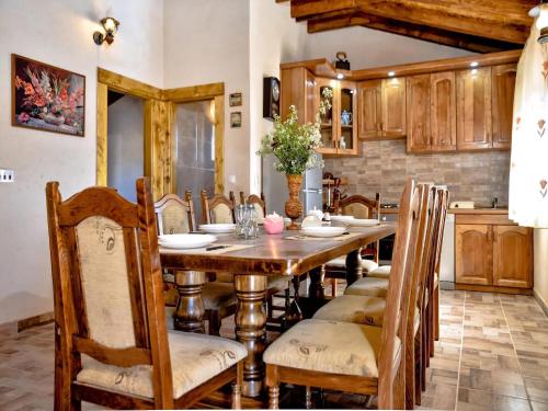 A szálláshely kívülről, Ferienhaus Anita 2 Mit Pool in Budak