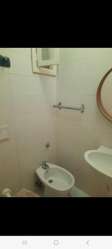 Casa suite del cardinale 2, Napoli (foto 9)