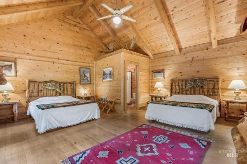Accommodation in Idaho
