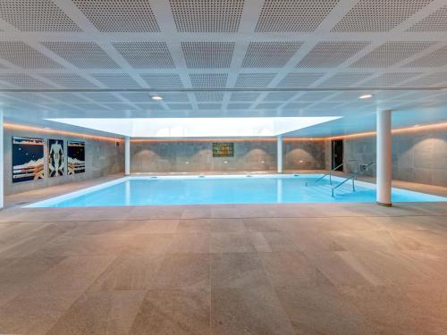 Úszómedence, Quality Aparthotel Val d'Europe in Párizs