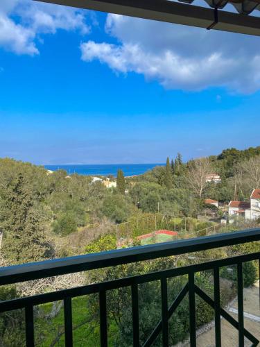 Dellis Apartments Corfu - Sea Views near the Beach - Μοραϊτικα