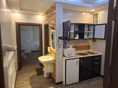 Konyha, Dora Darin Apartments Open Hotel in Al Bukayriyah