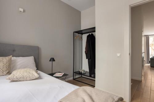Two-Bedroom Apartment with Balcony image 2