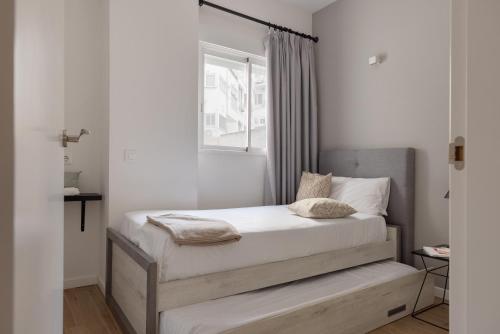 Two-Bedroom Apartment with Balcony image 6