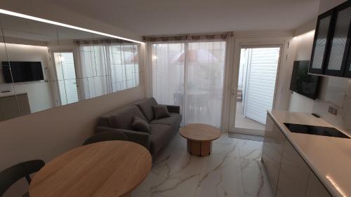 One-Bedroom Apartment with Terrace image 2
