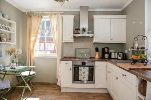 A szálláshely kívülről, Ferienhaus In Ummanz Mit Sauna, Garten Und Grill in Ummanz