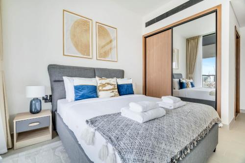 Lovely 1BR flat wBalcony Gym & Pool in JVC, Dubai (photo 4)