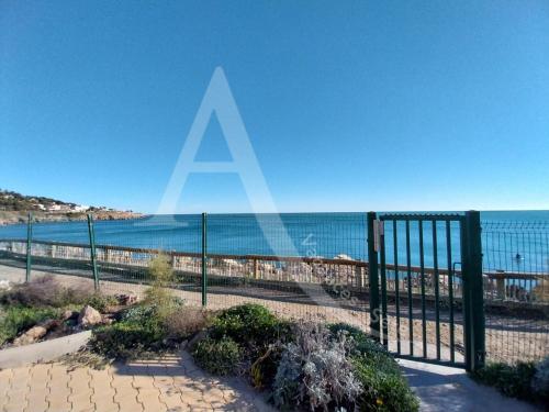 T2 vue mer avec parking et wifi