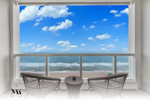 FB Miami Beach Sorrento Private Ocean Luxury Suite thumb 4