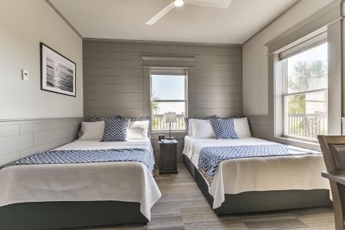 Harborwalk Lodge