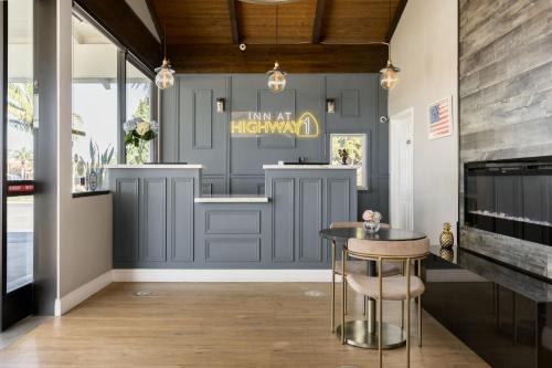 ล็อบบี้, Inn at Highway 1 in ลอมพอก (CA)