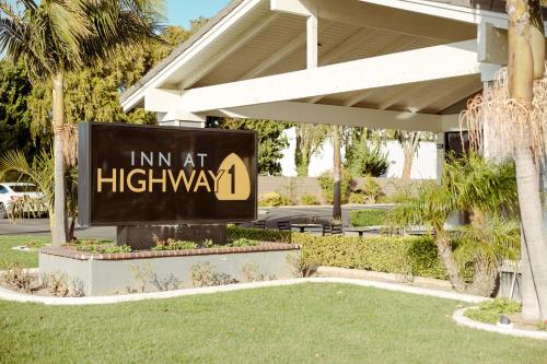 บริการและสิ่งอำนวยความสะดวก, Inn at Highway 1 in ลอมพอก (CA)