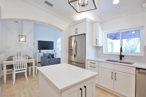 Windshore A – Holmes Beach, FL