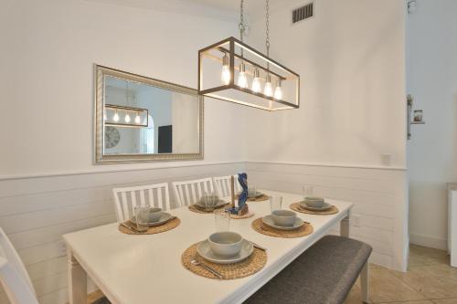 Windshore A – Holmes Beach, FL