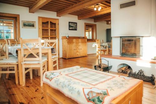 Chata Drevenô - Chaty Rozprávkovo (Chata Dreveno - Chaty Rozpravkovo) in สตาราเลสนา